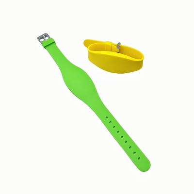 comprar Pulseira RFID flexível de 13,56 MHz Pulseira RFID programável Pulseira RFID resistente a intempéries online manufacture